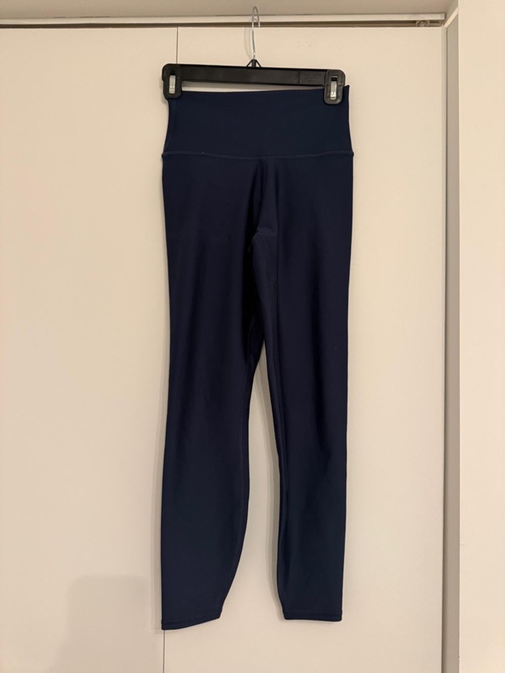 ALO Yoga air lift 7/8 Navy High-Rise Performance Leggings (matching bra posted)